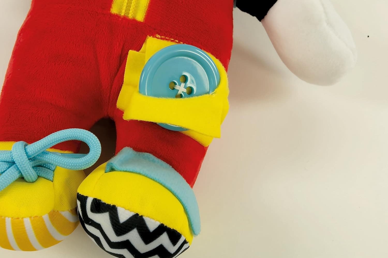 Clementoni - Disney Baby Mickey Dress Me Up 17859 in prodotto Centro Bimbo - Siderno, commercioVirtuoso.it