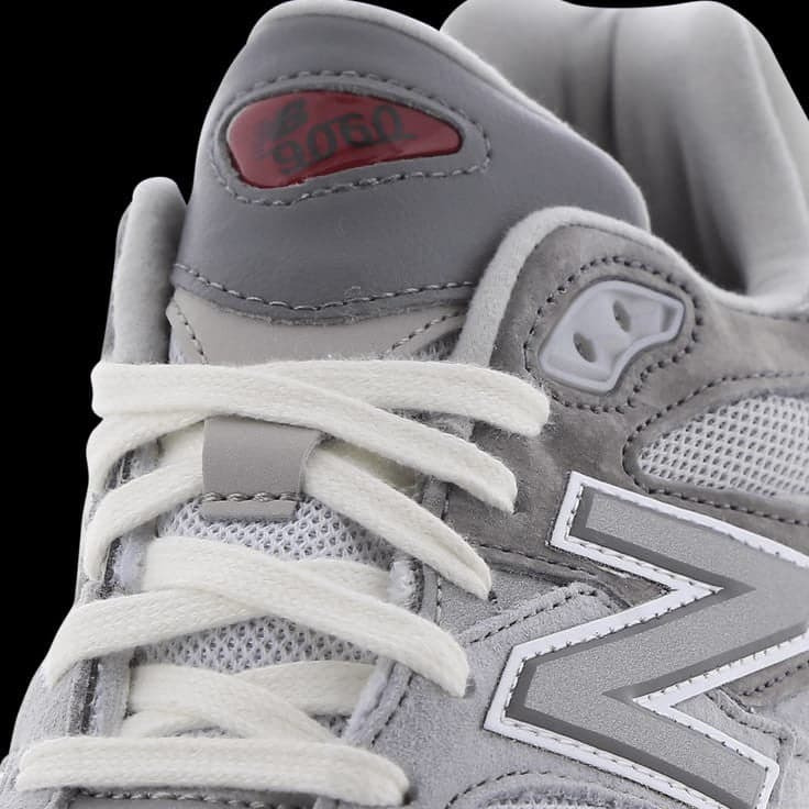 NEW BALANCE 9060 DONNA in Sneaker casual D'Avanzo Clazature - Nola, commercioVirtuoso.it