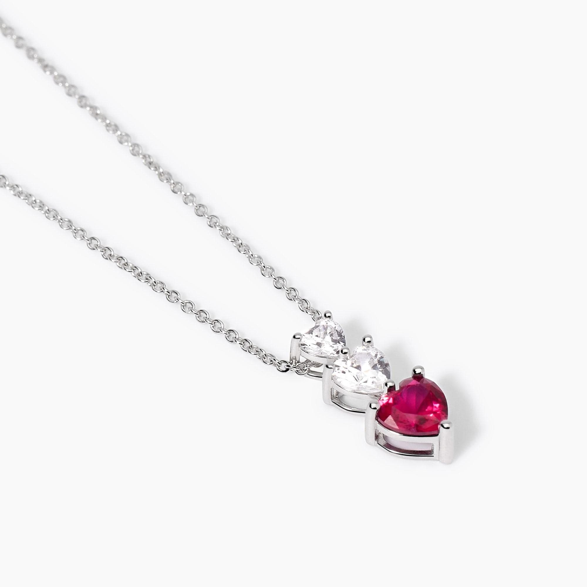 MABINA  - Collana Girocollo con cuori in zirconi e rubino sintetico LOVELY in Collane Alba Gioielli - Casoria, commercioVirtuoso.it