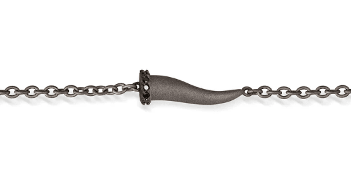 MANO J - BRACCIALE CHARMS CON CORNETTO IN TITANIO, 5 BLACK E CATENA in Bracciali Alba Gioielli - Casoria, commercioVirtuoso.it