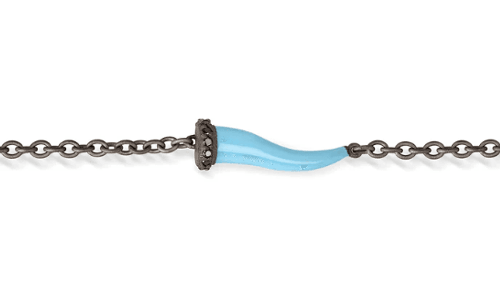 MANO J - BRACCIALE CHARMS CON CORNETTO SMALTATO AZZURRO IN TITANIO, 5 BLACK E CATENA in Bracciali Alba Gioielli - Casoria, commercioVirtuoso.it