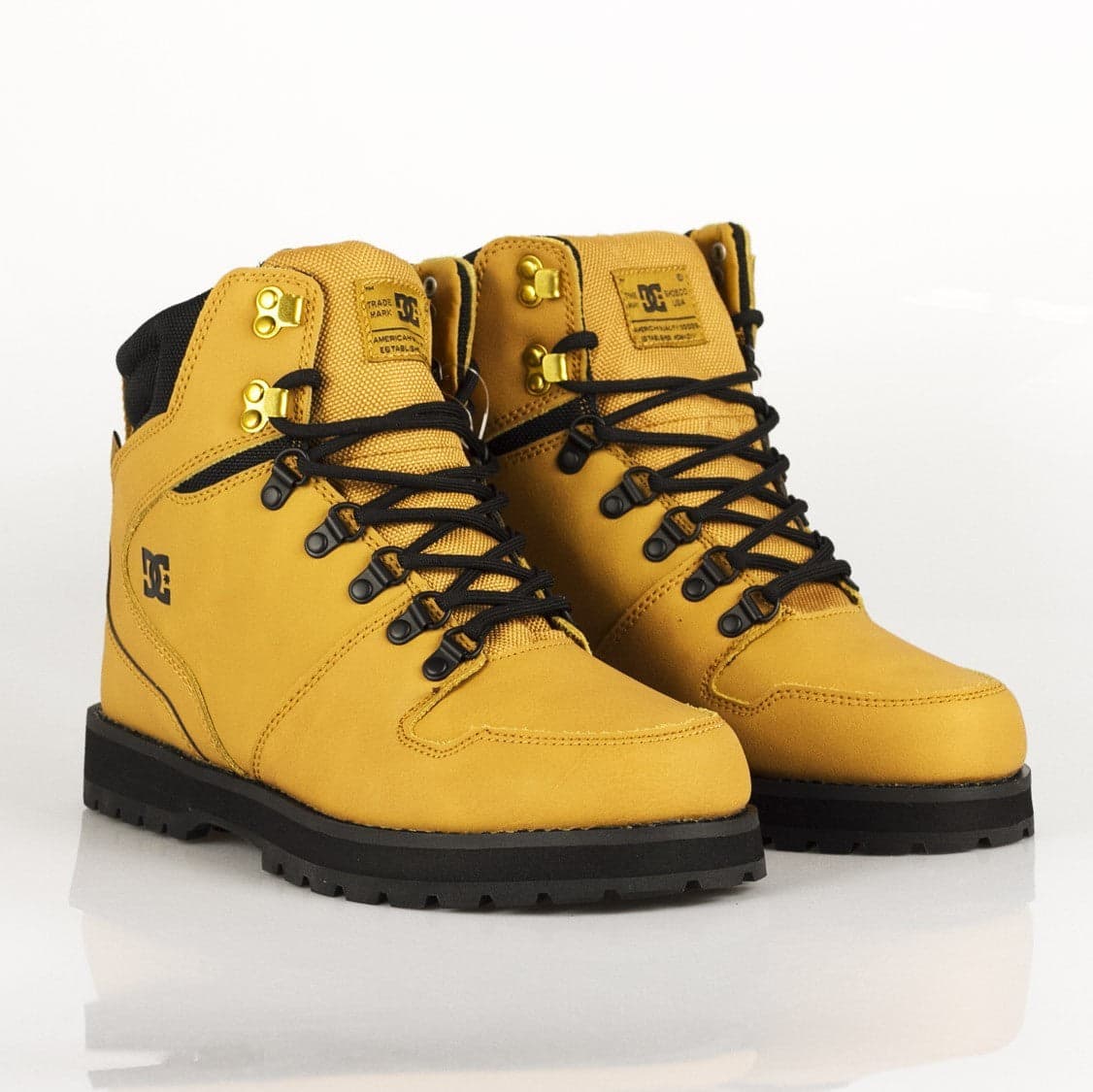 DC SHOES Scarpa Outdoor Uomo Boots Peary Wheat/black da uomo in Scarpe da Skateboard da uomo Drestige - Casamassima, commercioVirtuoso.it