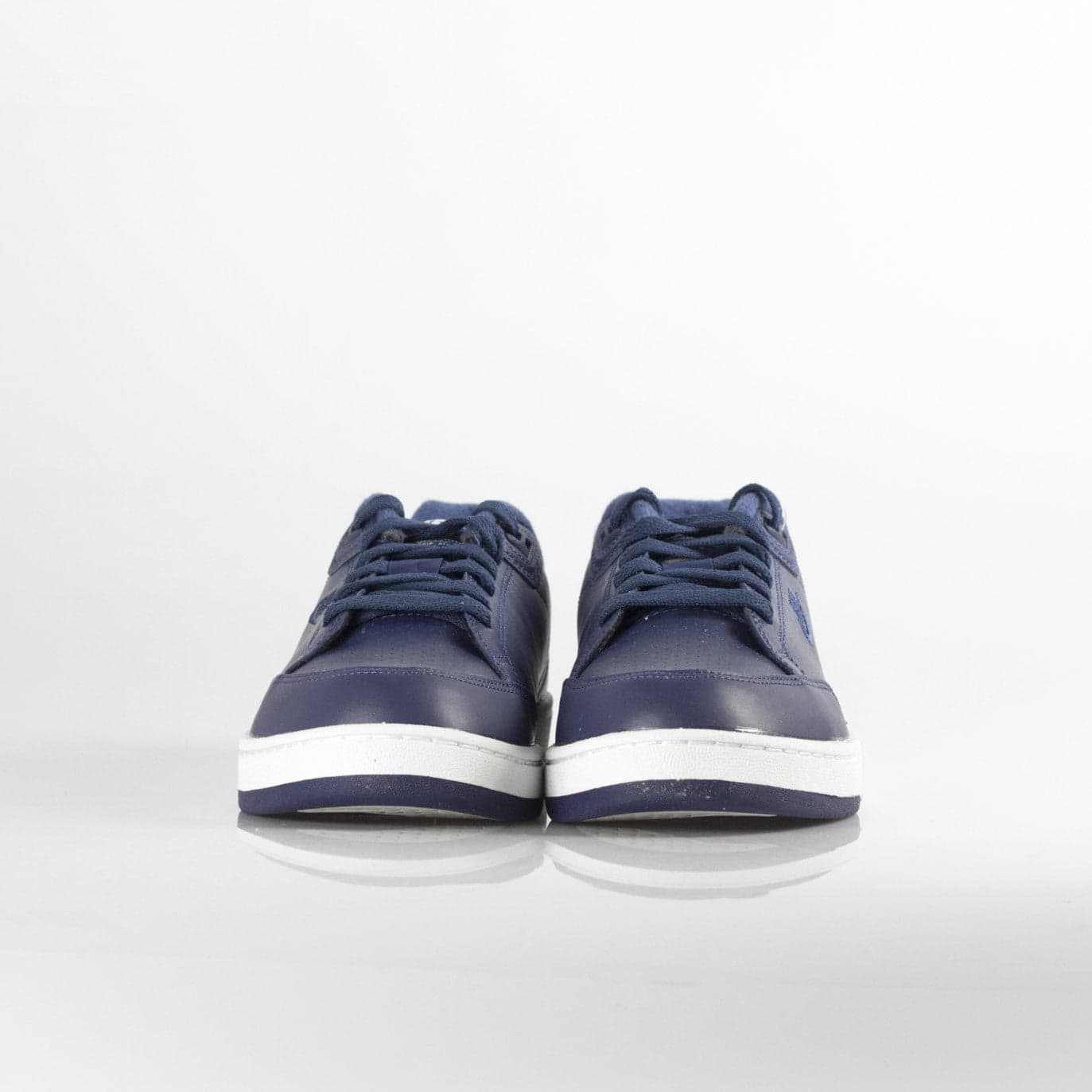 Nike Scarpa Bassa Uomo Grandstand Ii Navy/navy/white/neutral Grey da uomo in Sneaker casual Drestige - Casamassima, commercioVirtuoso.it