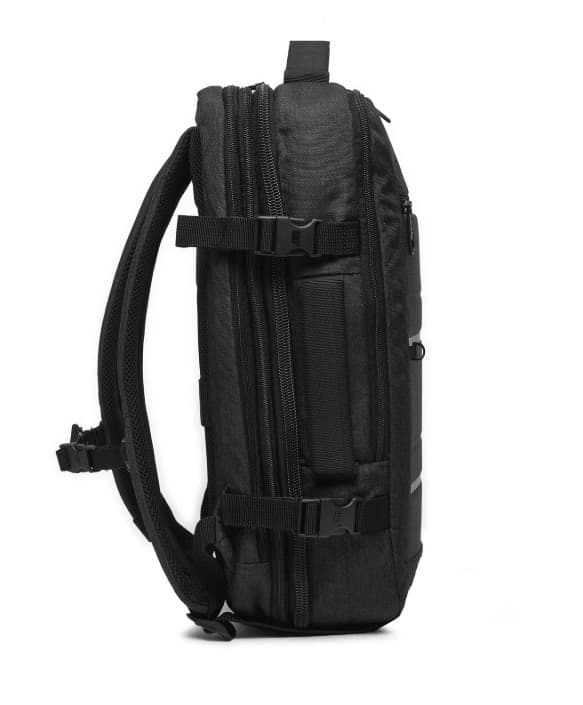 CAT Zaino Holt Travel Backpack Bizz Tools line 84503 Two-Tone Black in Zaini 3A Moda Mare Sport - Bellaria Igea Marina, commercioVirtuoso.it