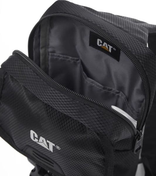 CAT Zainetto monospalla Urban Mountaineer line Ajo Peak Sling Bag 84714 Black in Zaino monospalla 3A Moda Mare Sport - Bellaria Igea Marina, commercioVirtuoso.it
