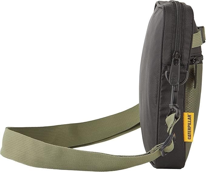 Caterpillar Borsello a tracolla CAT Utility Messanger Bag Army/Black in Borse a spalla 3A Moda Mare Sport - Bellaria Igea Marina, commercioVirtuoso.it