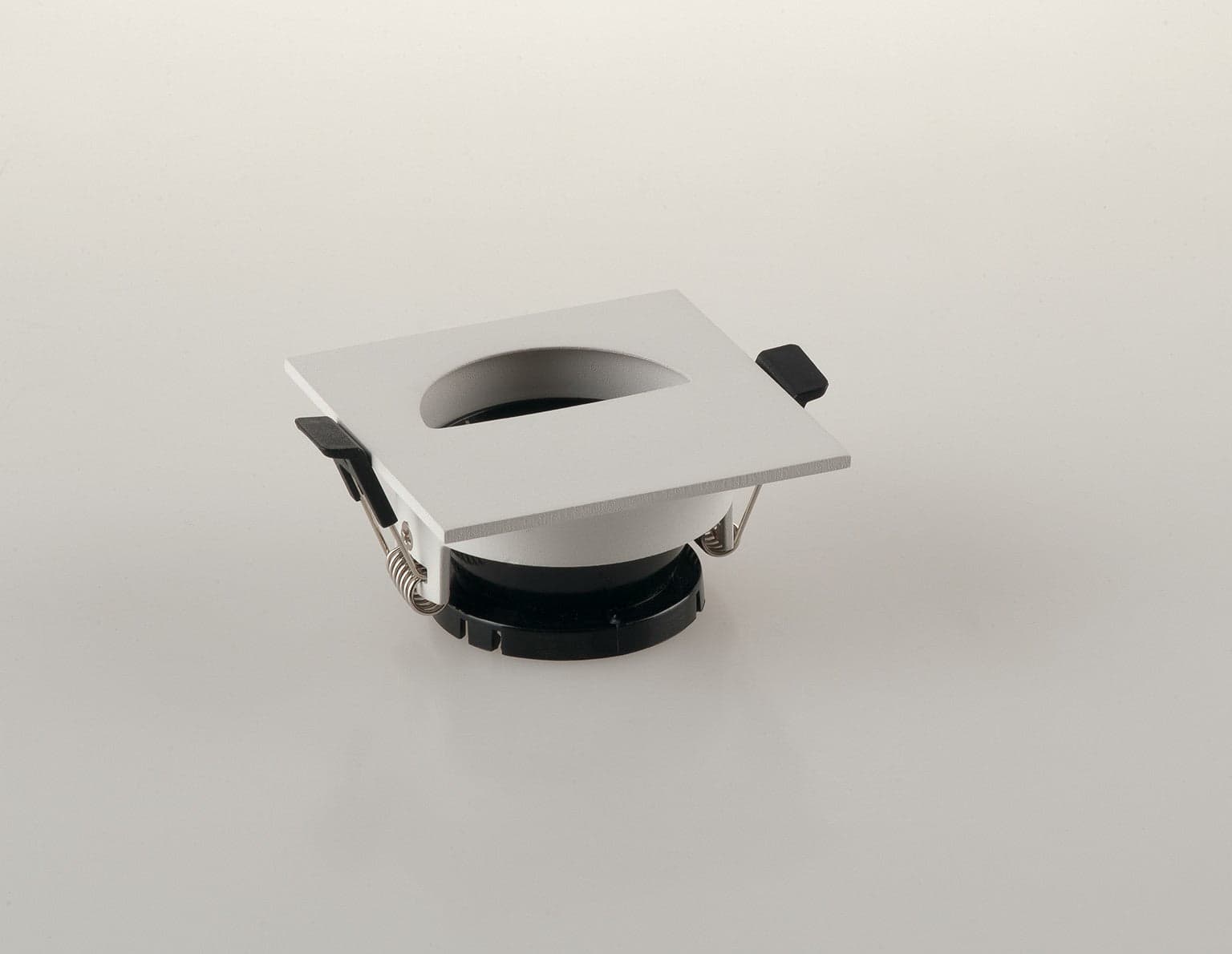 Struttura incasso bianco foro mezza luna 8,5x8,5x4,2cm in Faretti da soffitto Led Mall Home - Napoli, commercioVirtuoso.it