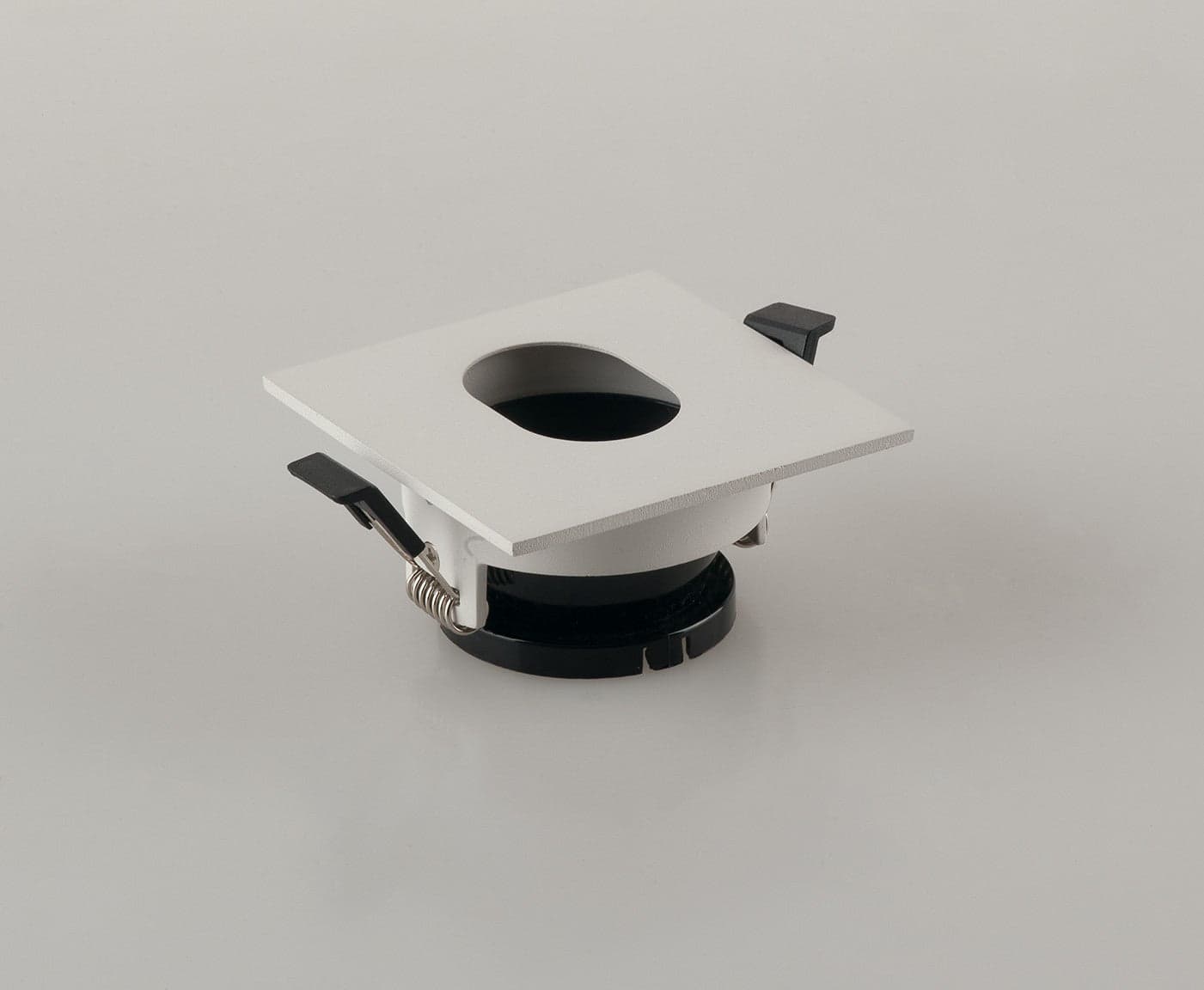 Struttura incasso bianco foro ovale 8,5x8,5x4,2cm in Barre Led Mall Home - Napoli, commercioVirtuoso.it