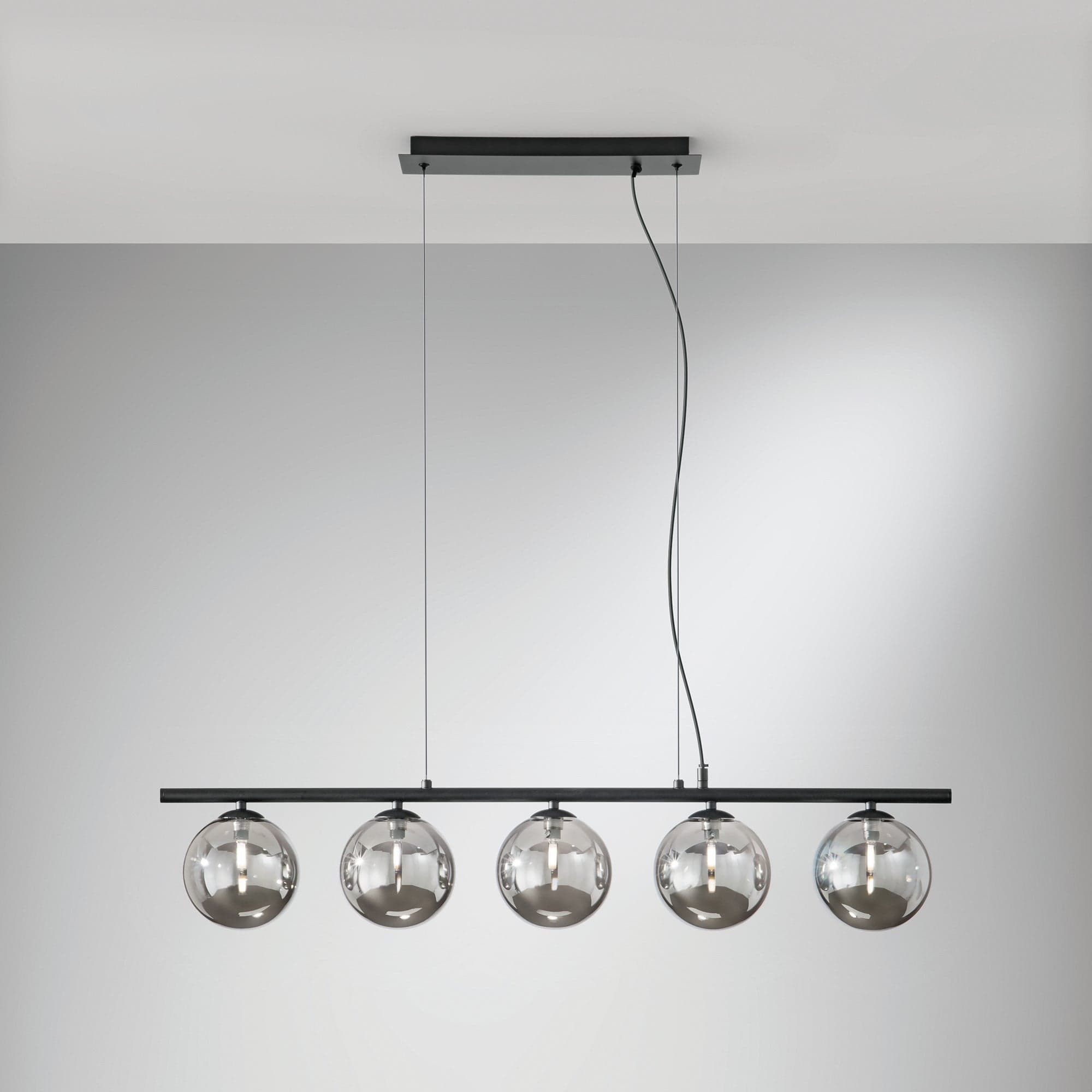 Lampadario a Sospensione lineare diffusori in vetro soffiato Nera 5Xg9 100X15X166Cm in Lampade a sospensione Led Mall Home - Napoli, commercioVirtuoso.it