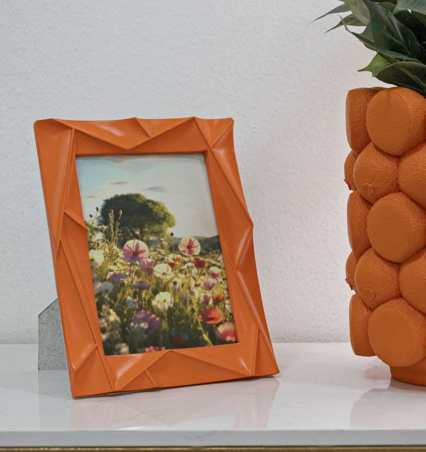 Cornice Orangy Cm 20,8X2X26 (Misura Interna Cm 15X20) in Cornici da parete e da tavolo Led Mall Home - Napoli, commercioVirtuoso.it