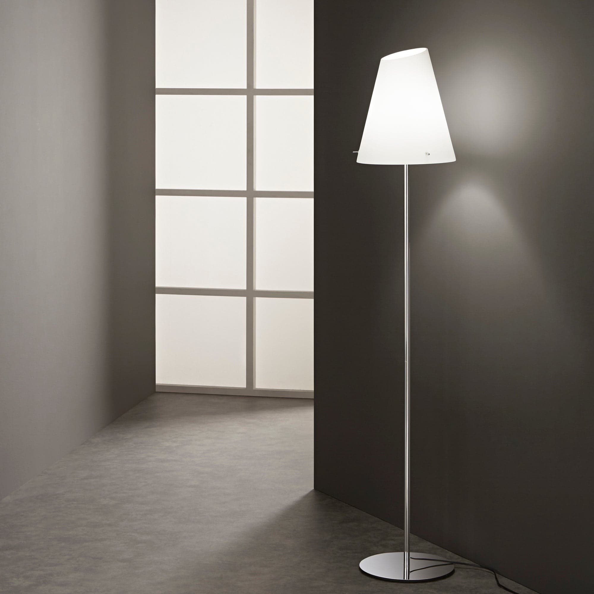 Piantana , disponibile con cavo in PVC Nero 165X31 CM in Lampade da terra Led Mall Home - Napoli, commercioVirtuoso.it