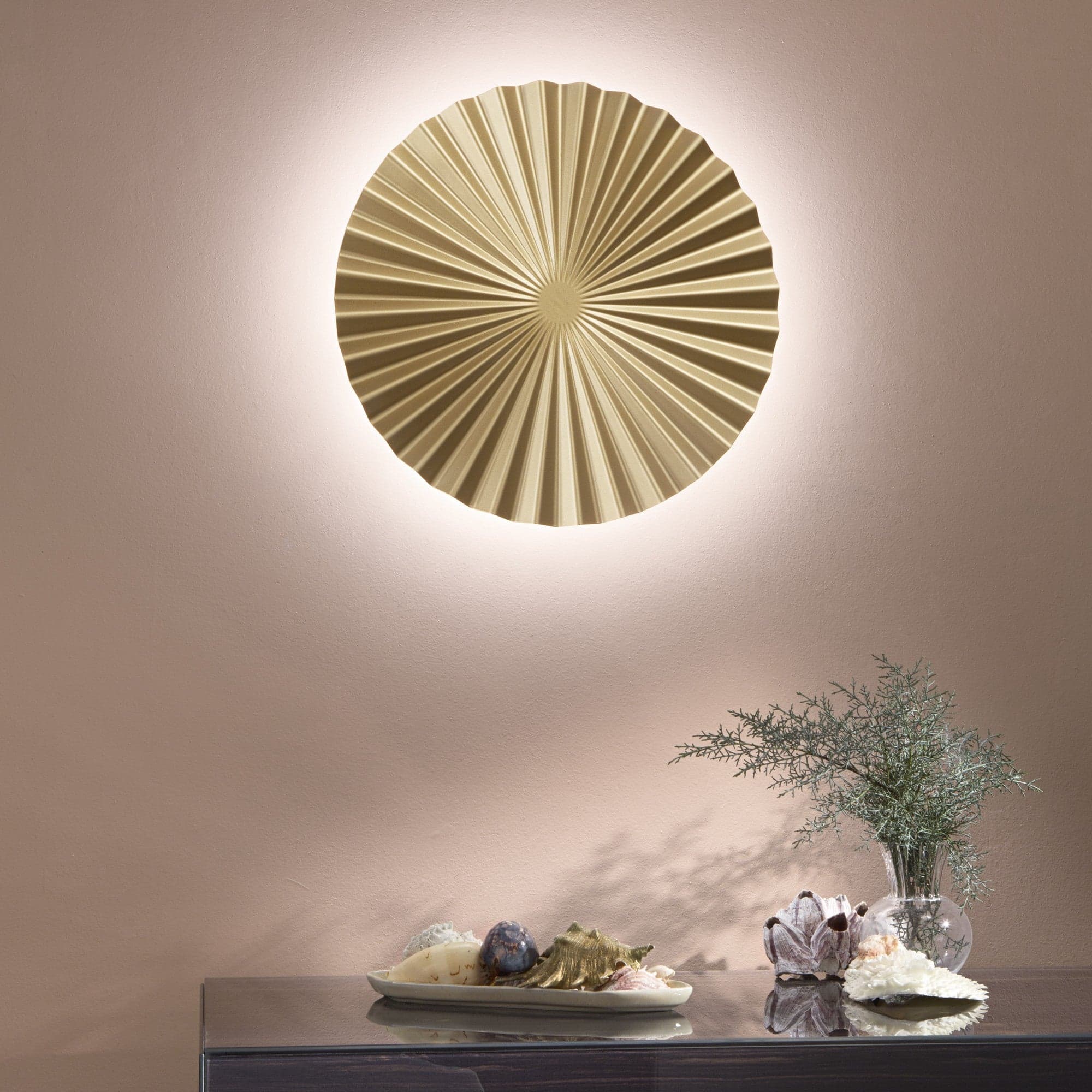 Applique , struttura in metallo e superficie plissettata Oro 50X10 CM in Applique Led Mall Home - Napoli, commercioVirtuoso.it