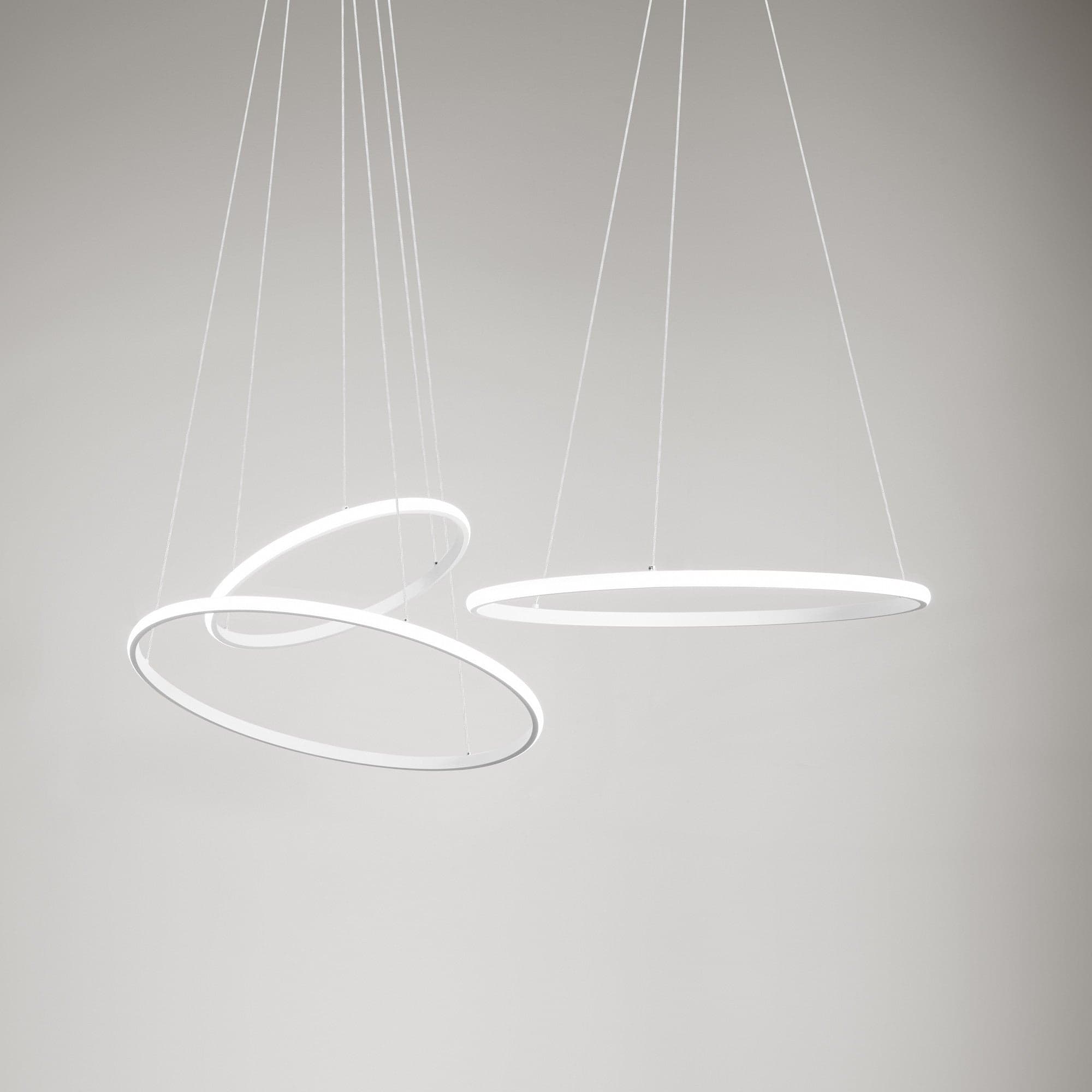 Lampadario a sospensione struttura in metallo, diffusore in silicone 40X150 cm in Lampade a sospensione Led Mall Home - Napoli, commercioVirtuoso.it