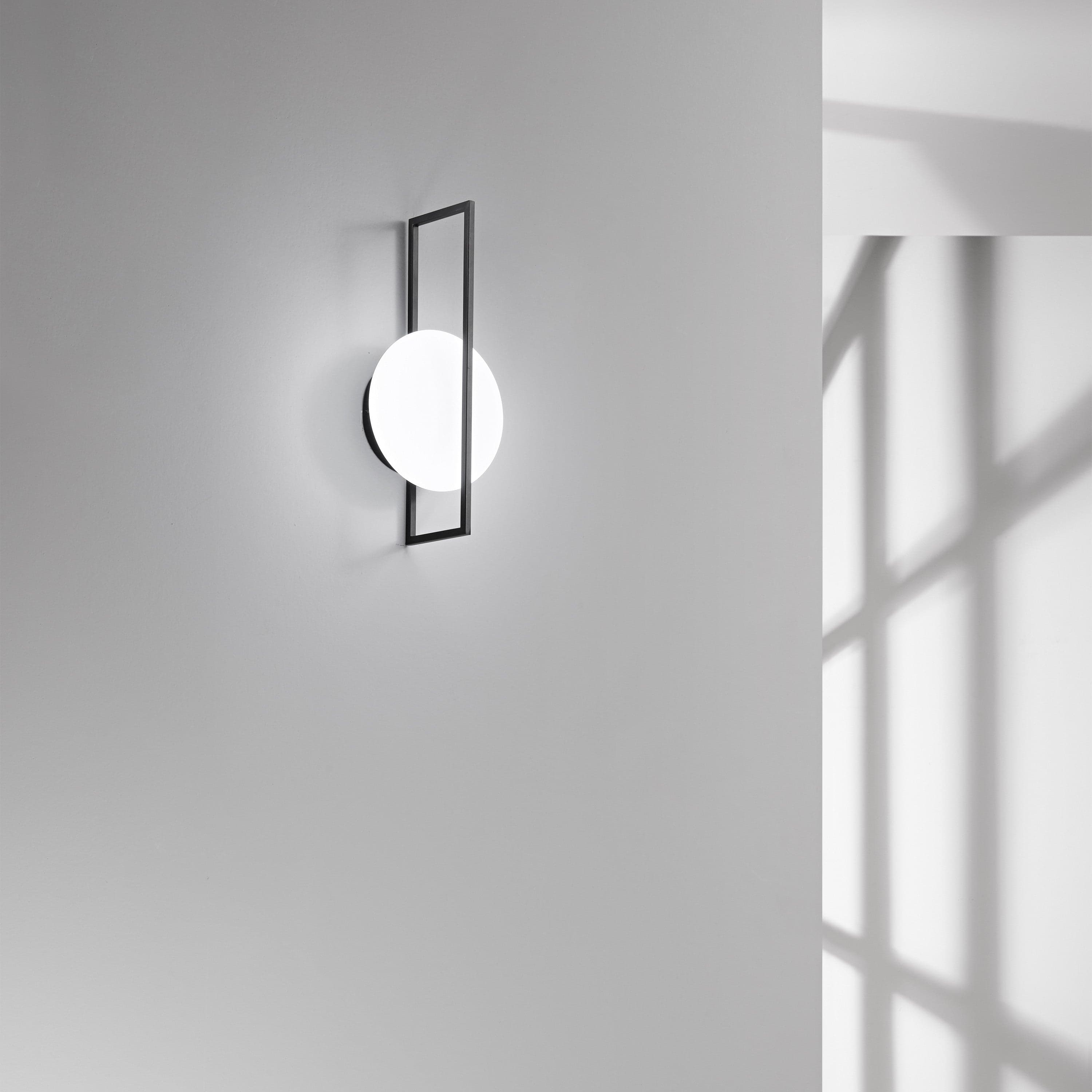 Applique Led in metallo e acrilico 12W cct 34,5X10Cm in Applique Led Mall Home - Napoli, commercioVirtuoso.it