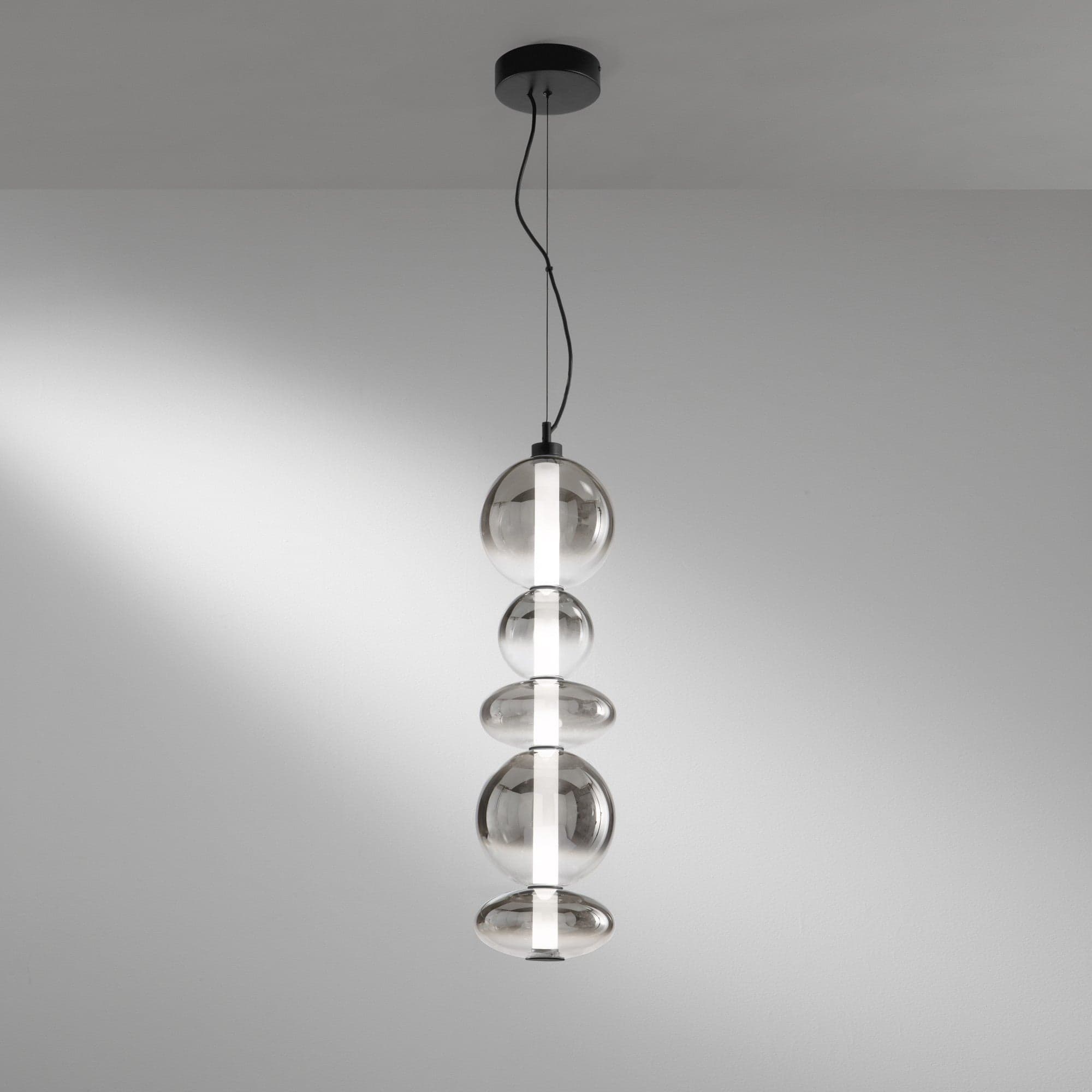 Lampadario Led in metallo con diffusori in vetro fume in Lampade a sospensione Led Mall Home - Napoli, commercioVirtuoso.it