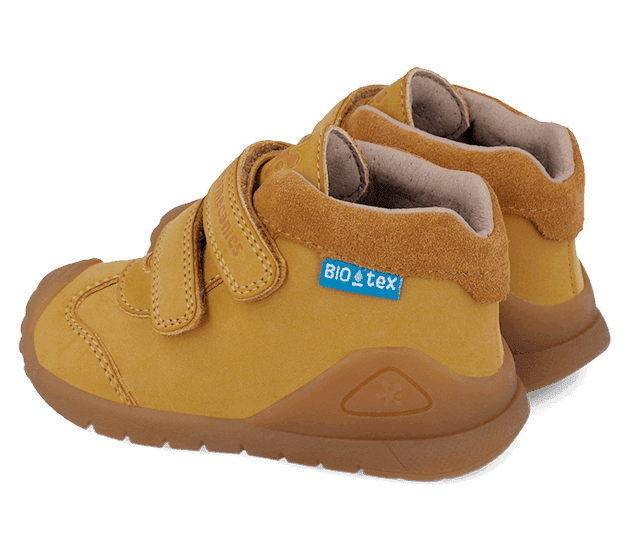 Scarpe bimbo Biomecanics alte giallone numeri dal 19 al 25 in Scarpine primi passi UP Calzature Balduina - Roma, commercioVirtuoso.it