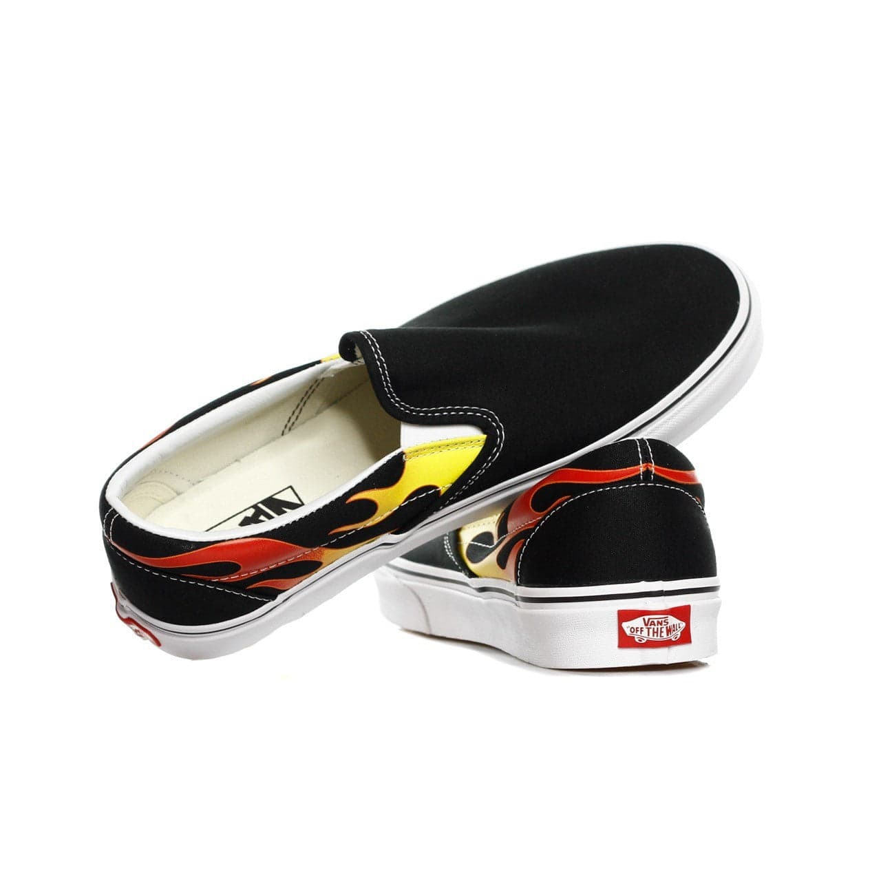VANS Scarpa Bassa Uomo Classic Slip-on (flame) Black/black/white da uomo in Sneaker casual Drestige - Casamassima, commercioVirtuoso.it