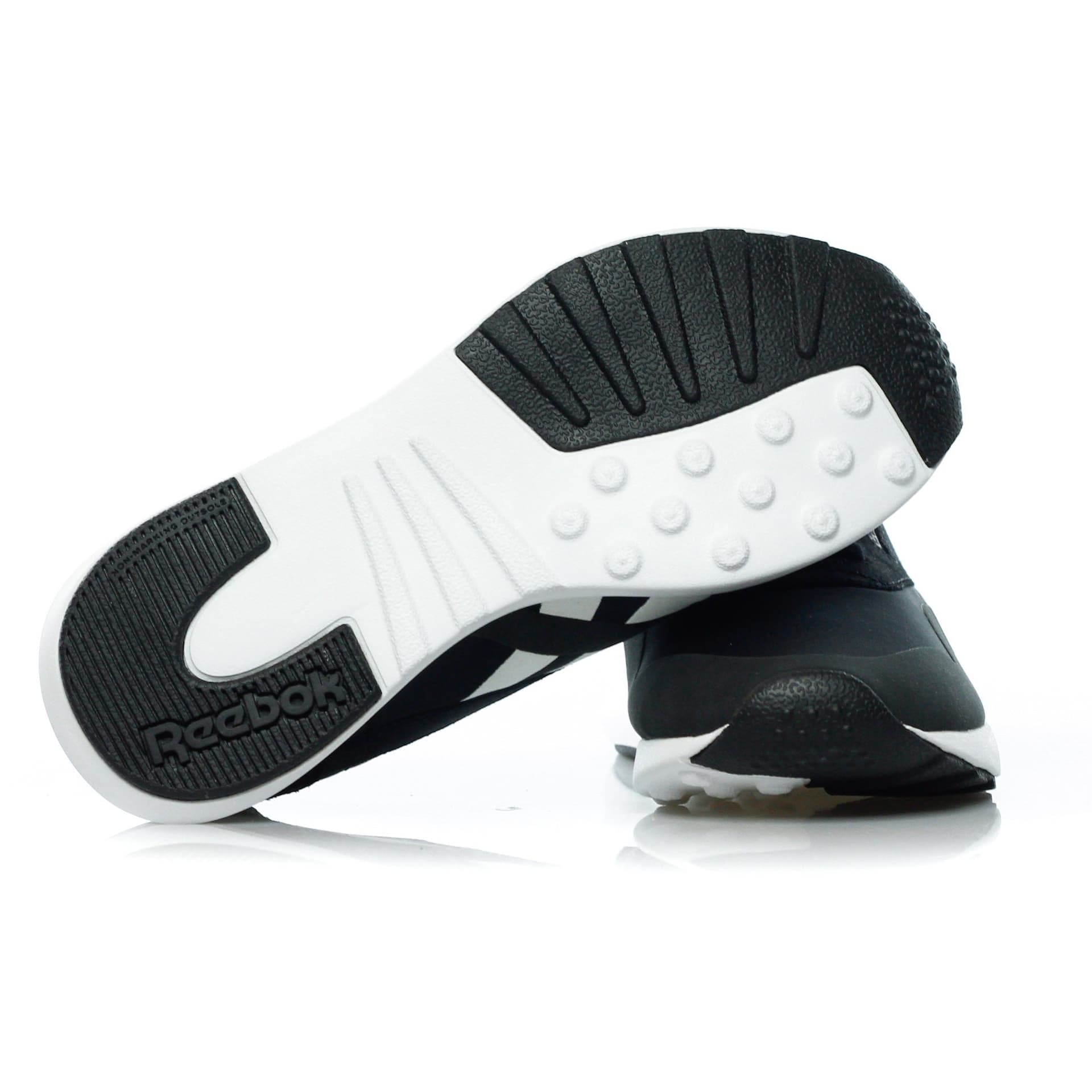 REEBOK Scarpa Bassa Donna Cl Nylon Sp W Black/coal/chalk Gold da donna in Sneaker casual Drestige - Casamassima, commercioVirtuoso.it