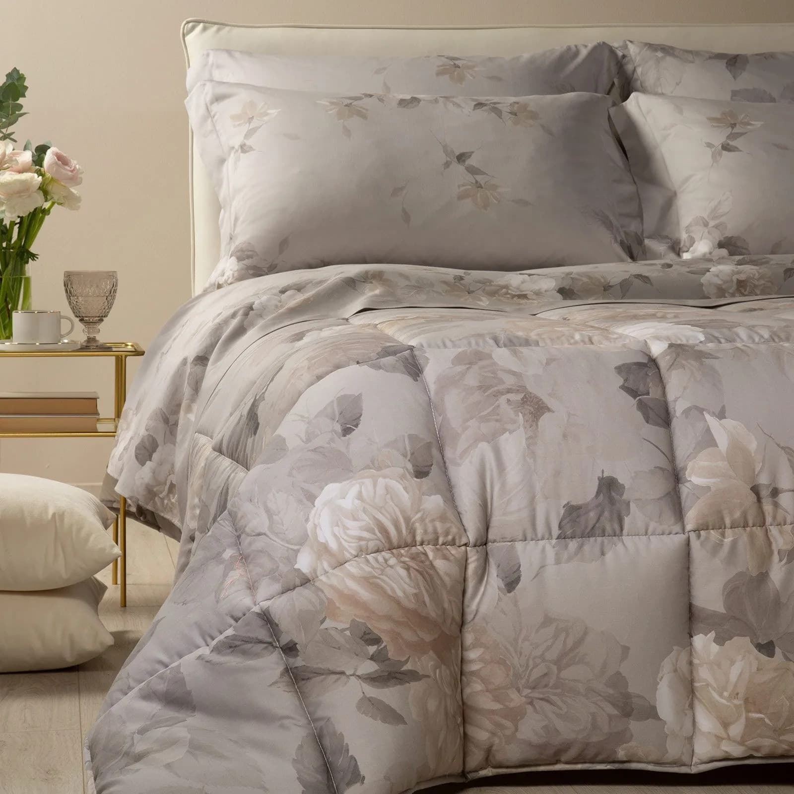 Trapunta Rosa Alba ! Caleffi in Raso - Eleganza e Calore per il Tuo Letto in Trapunte e copriletti Anastasi - Marsala, commercioVirtuoso.it