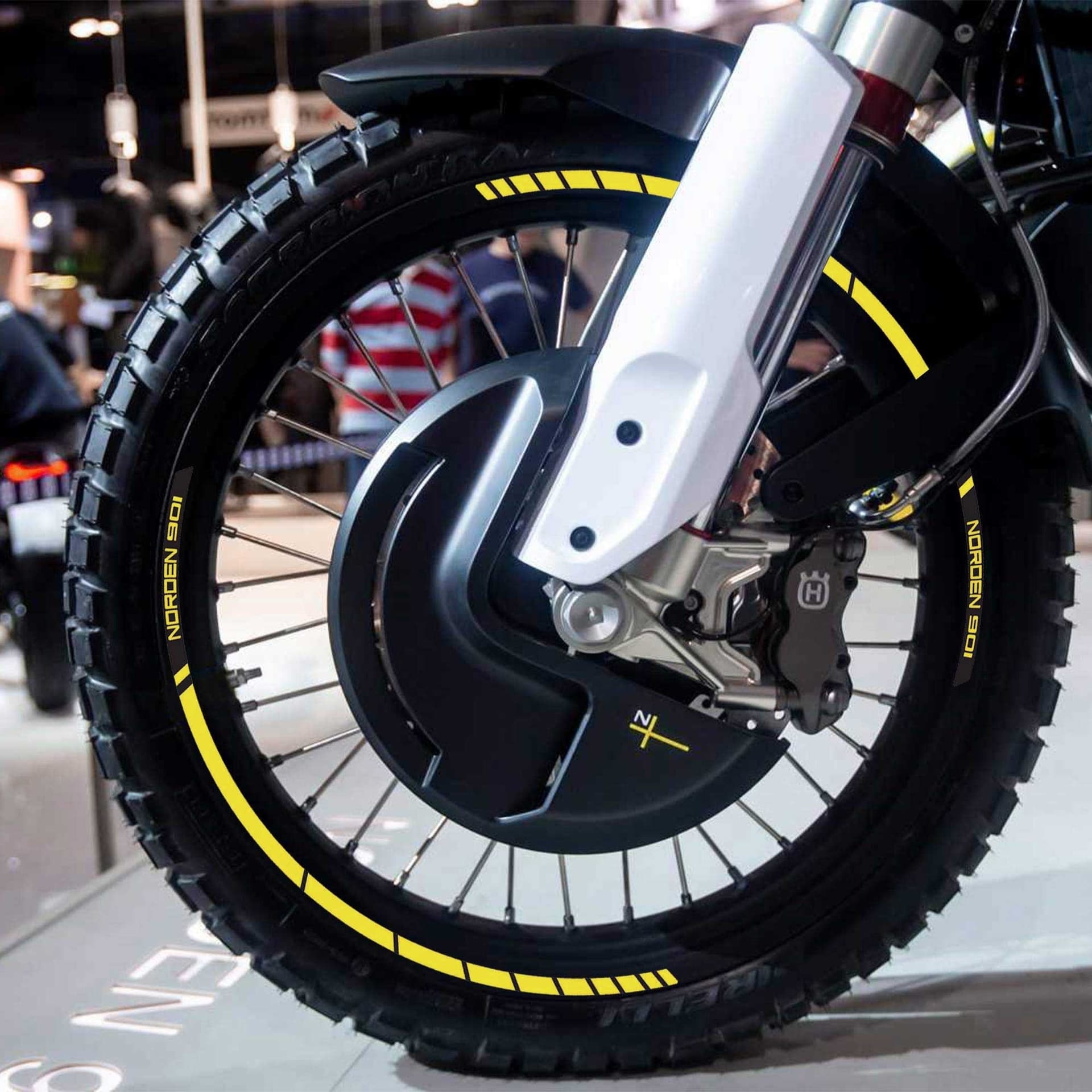 Kit adesivi 3D Protezioni per moto compatibili con Husqvarna Norden 901 2024 in Decalcomanie adesivi e magneti LabelBike - Bibbiano, commercioVirtuoso.it