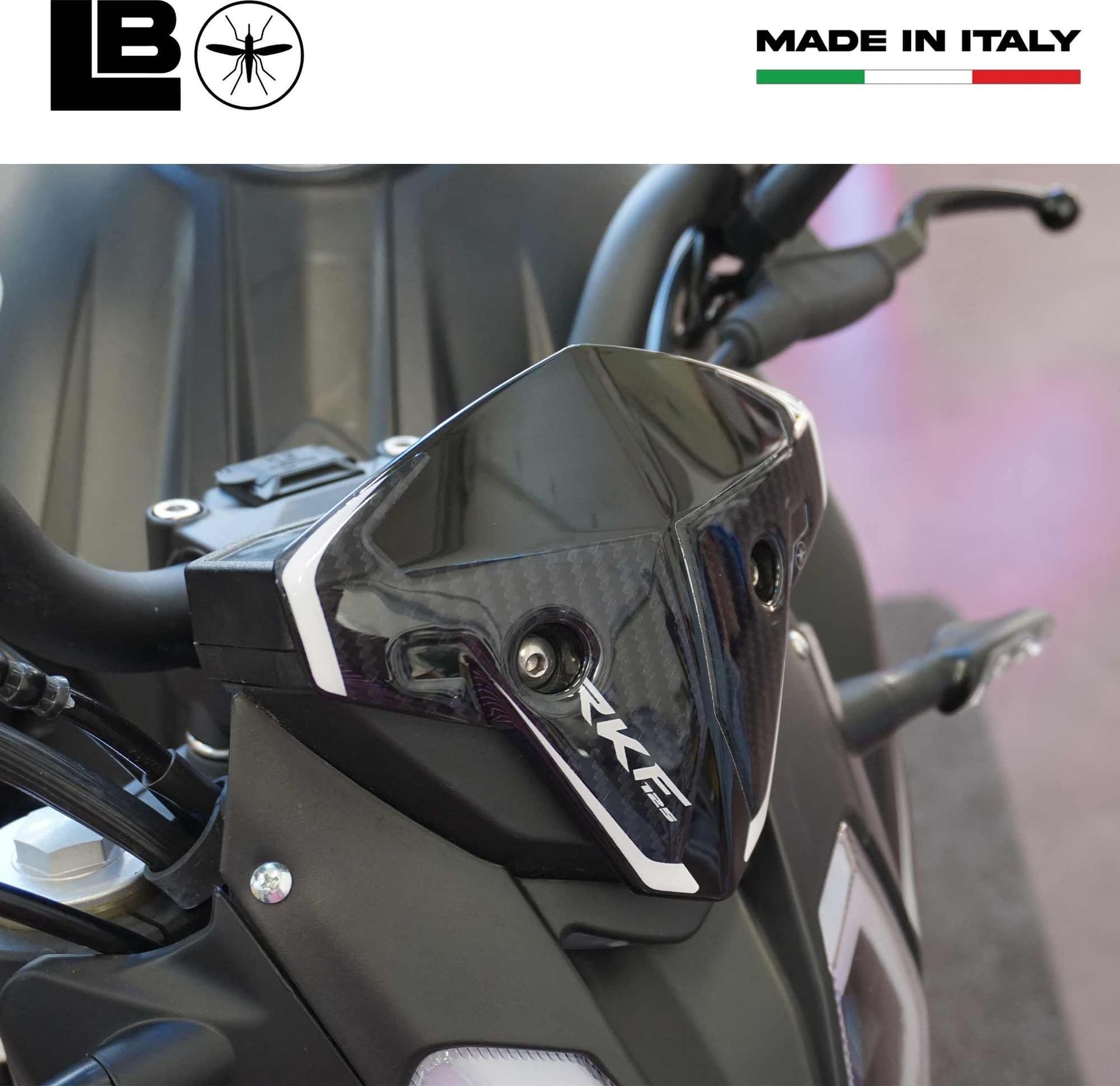 Adesivi 3D Protezione cupolino moto compatibili con Keeway RKF 125 2021-2024 in Decalcomanie adesivi e magneti LabelBike - Bibbiano, commercioVirtuoso.it