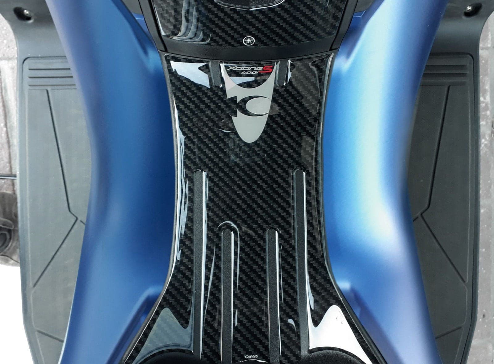 ADESIVO gel 3D PROTEZIONE PEDANA compatibile per Kymco XCITING S 400 2018-2023