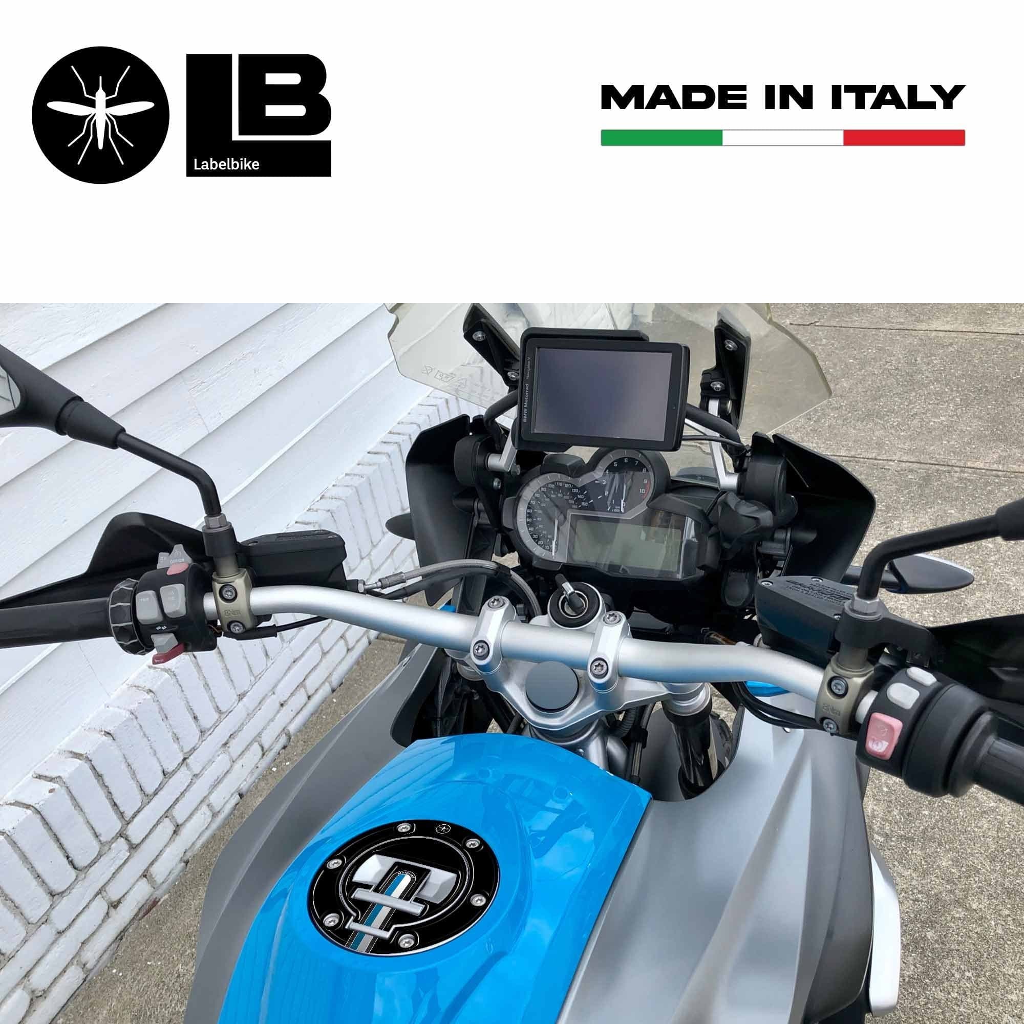 Adesivo 3D protezione tappo moto CON CHIAVE compatibile con BMW 2013 - 2022 Nero in Decalcomanie adesivi e magneti LabelBike - Bibbiano, commercioVirtuoso.it