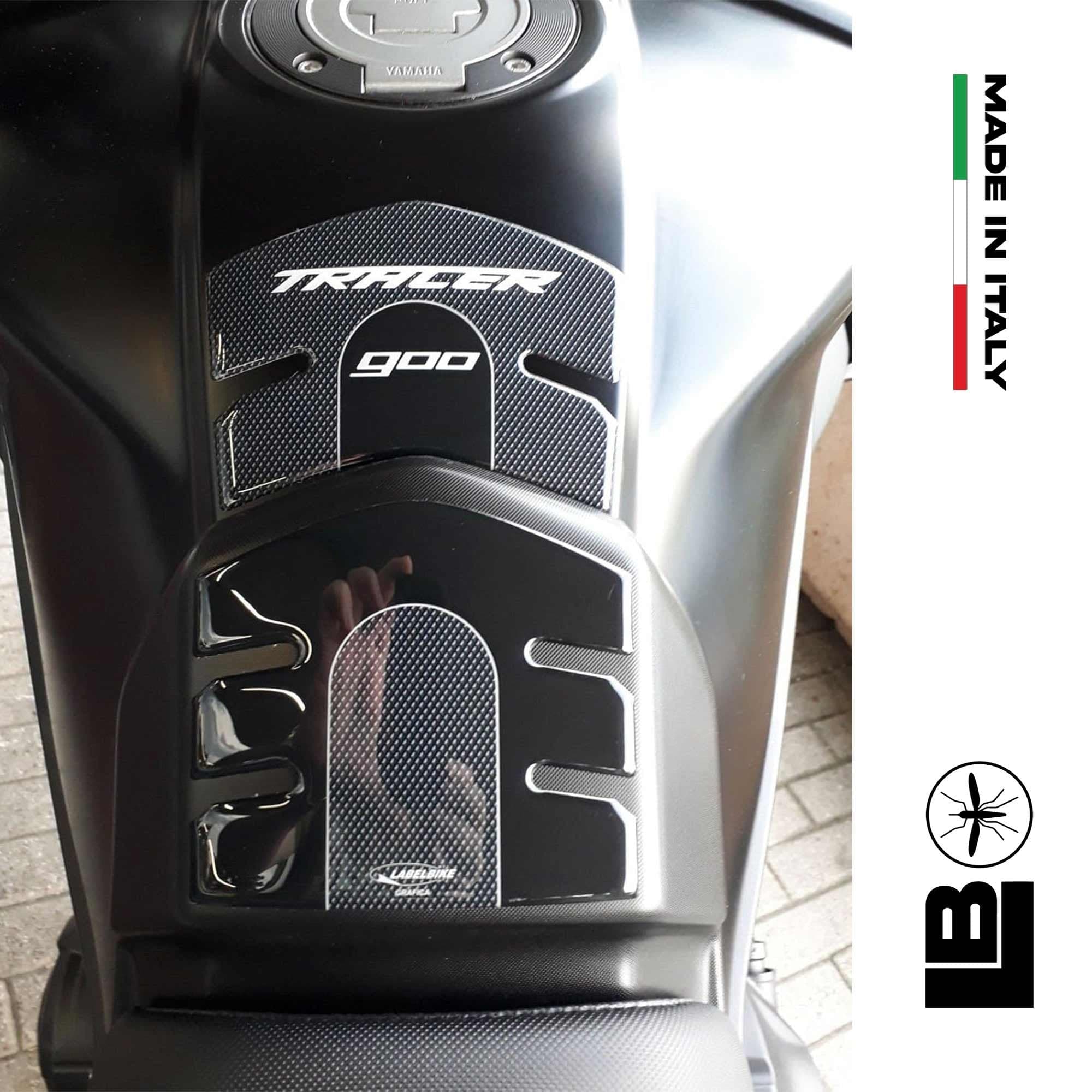 PARASERBATOIO 3D ADESIVO SERBATOIO compatibile MOTO YAMAHA TRACER 900 2018-2020 in Paraserbatoio LabelBike - Bibbiano, commercioVirtuoso.it