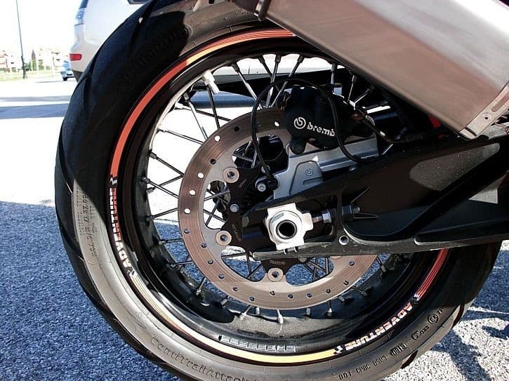 STRISCE ADESIVE compatibili per MOTO KTM 1090-1190-1290 ADVENTURE CERCHI 17' 19' in Decalcomanie adesivi e magneti LabelBike - Bibbiano, commercioVirtuoso.it