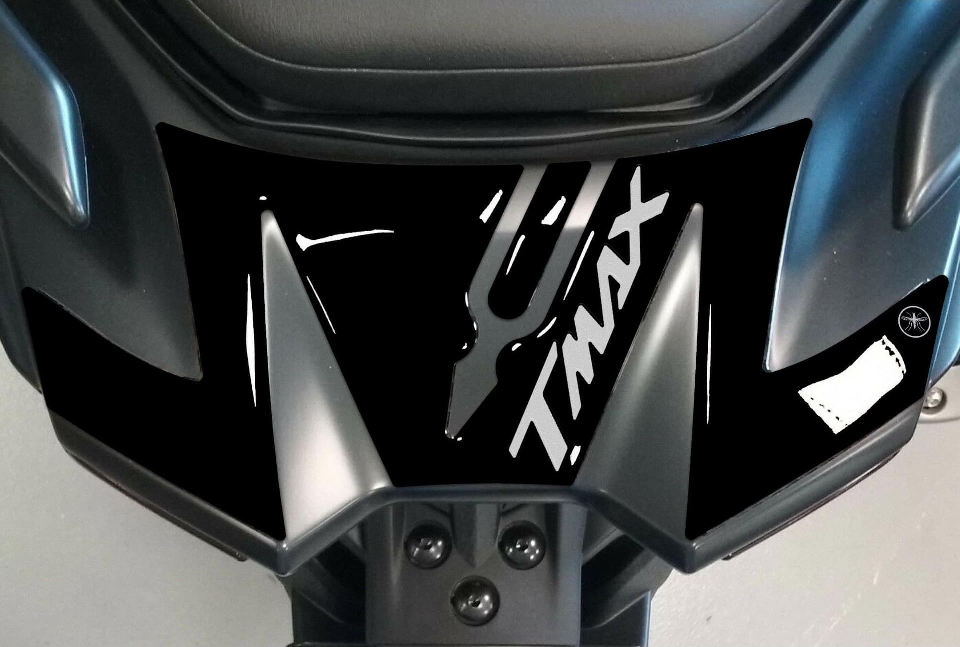 ADESIVO in RESINA TMAX 530 Stickers 3D codino compatibile per YAMAHA 2017-2019 in Decalcomanie adesivi e magneti LabelBike - Bibbiano, commercioVirtuoso.it