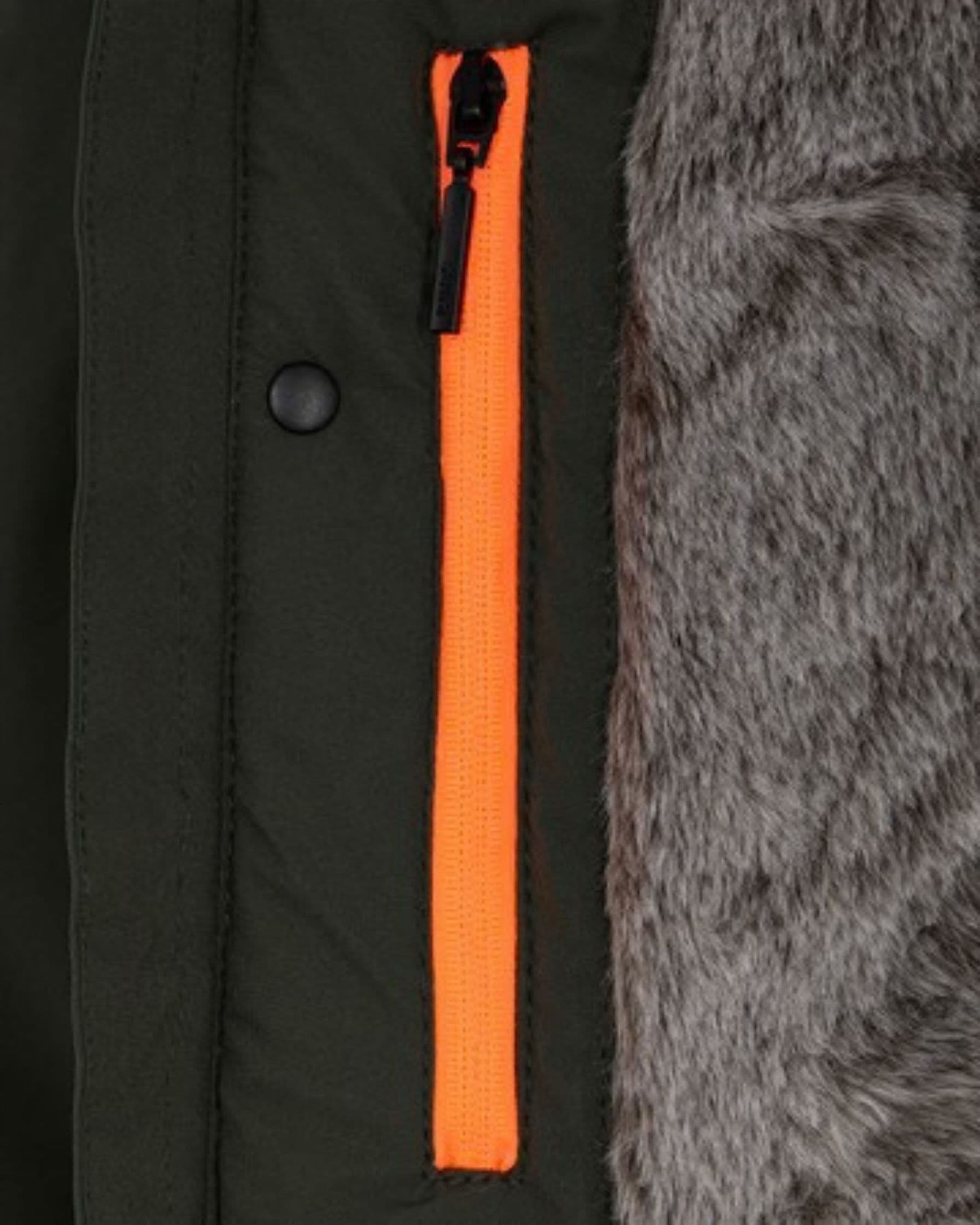 SUNS Giubbotto Uomo suns Gransasso Fur Military da uomo in Giacche Drestige - Casamassima, commercioVirtuoso.it