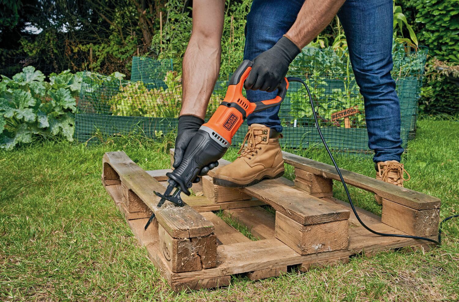 Black+Decker Sega A Gattuccio Bes301-Qs 750 W in Seghe alternative BricoGo - Marano di Napoli, commercioVirtuoso.it