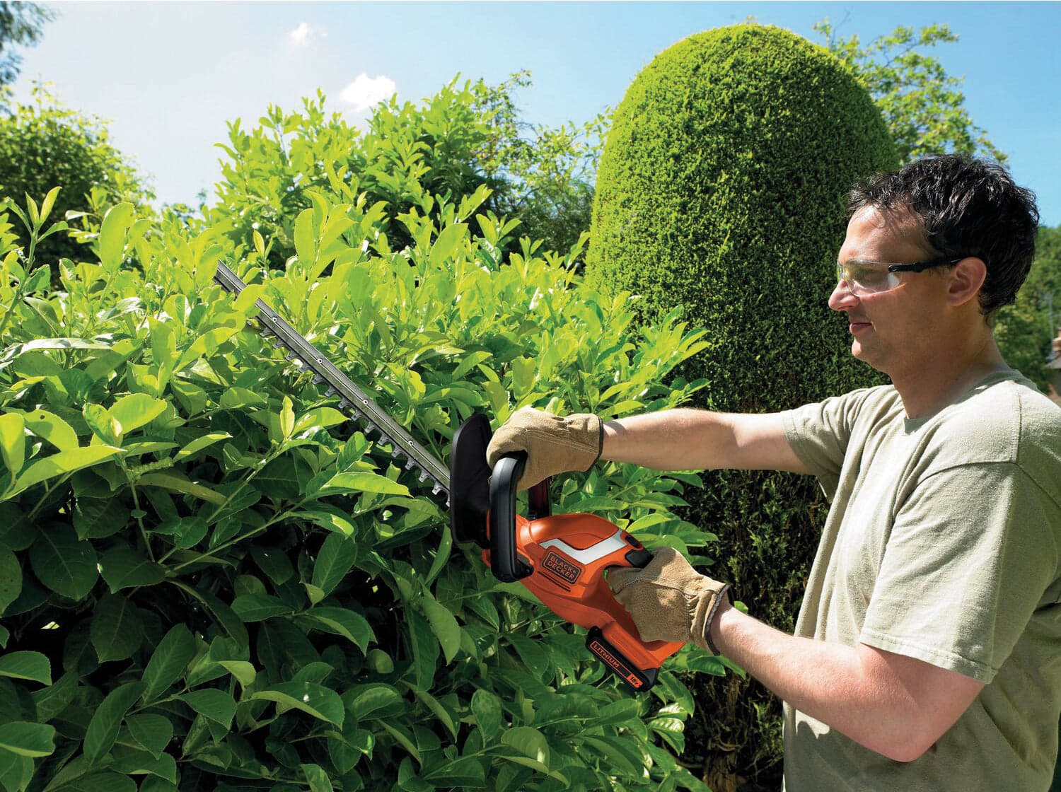 Black+Decker Tagliasiepi A Batteria Gtc1845L20-Qw 18 V 2,0 Ah in Tagliasiepi BricoGo - Marano di Napoli, commercioVirtuoso.it