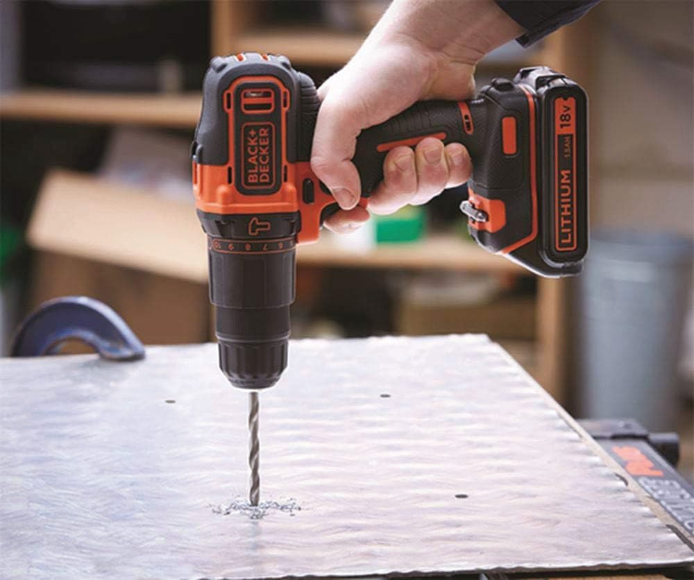 Black+Decker Trapano Avvitatore A Percussione Bdchd18Bafc-Qw 18V 2 Batterie 1,5 Ah + 80 Accessori in Trapani a percussione BricoGo - Marano di Napoli, commercioVirtuoso.it