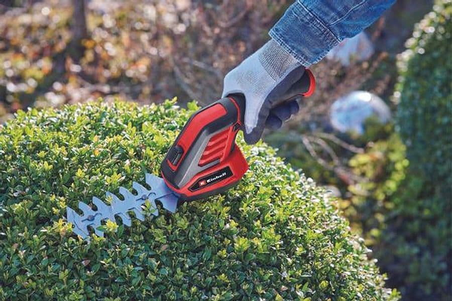 Einhell Forbici A Batteria Gc-Cg 3,6/70 Li Wt 3,6 V in Tagliasiepi BricoGo - Marano di Napoli, commercioVirtuoso.it