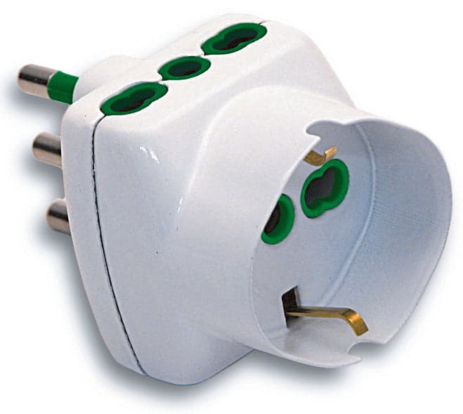 Fanton ADATTATORE TRIPLO IN BLISTER 2P+T spina 16A/2 prese 10/16A+schuko