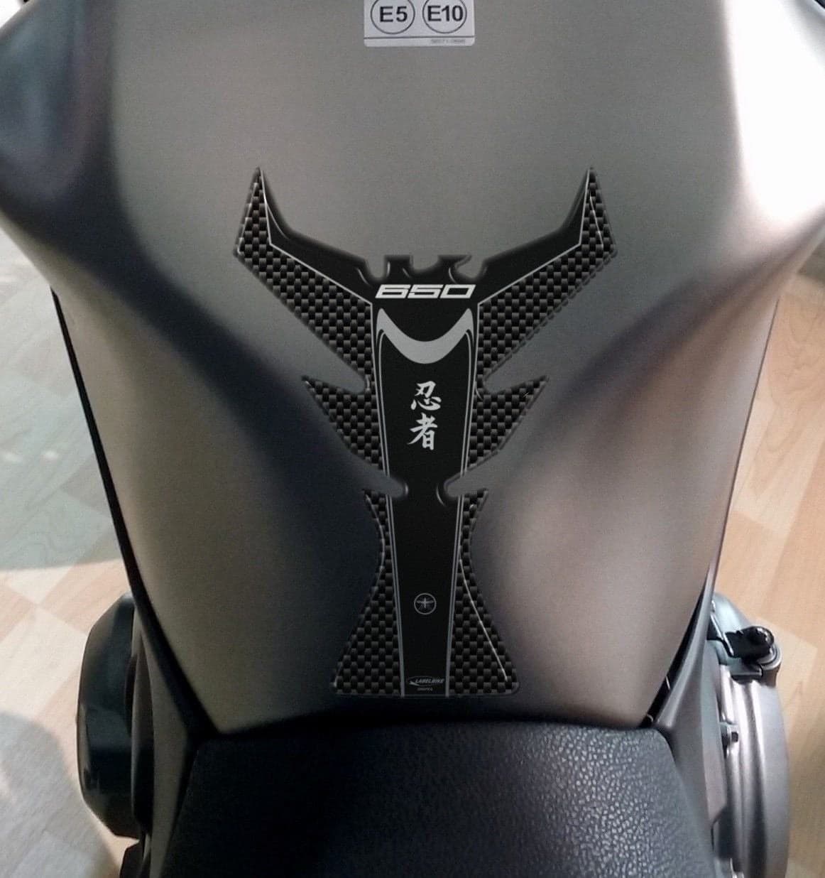 KIT ADESIVI RESINA 3D PROTEZIONI compatibili per moto NINJA 650 KAWASAKI carbon in Decalcomanie adesivi e magneti LabelBike - Bibbiano, commercioVirtuoso.it