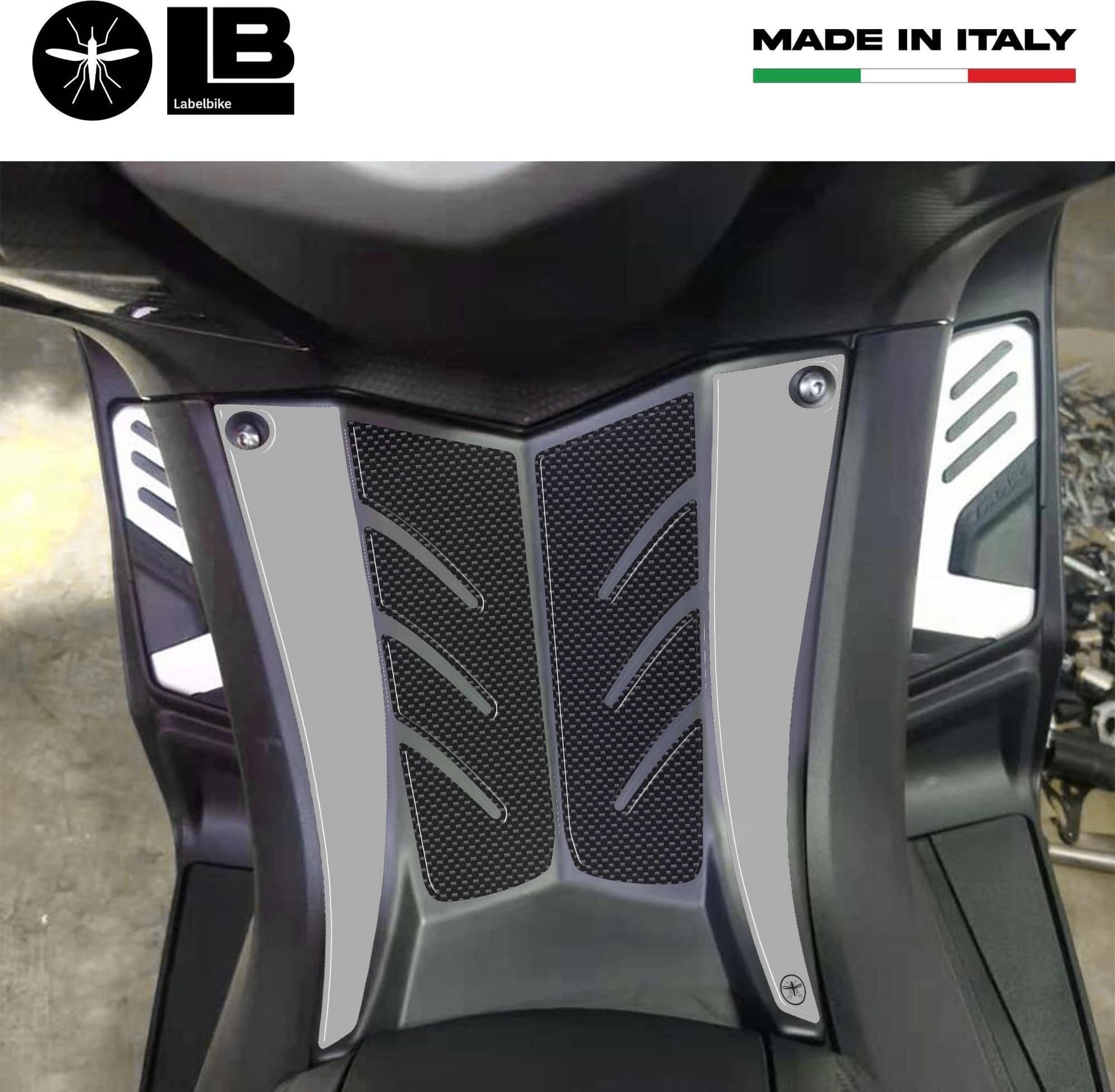 ADESIVO Resinato 3D carbonio-ergal PEDANA ANTERIORE Sticker per YAMAHA Tmax 530 2012-2016 in Decalcomanie adesivi e magneti LabelBike - Bibbiano, commercioVirtuoso.it