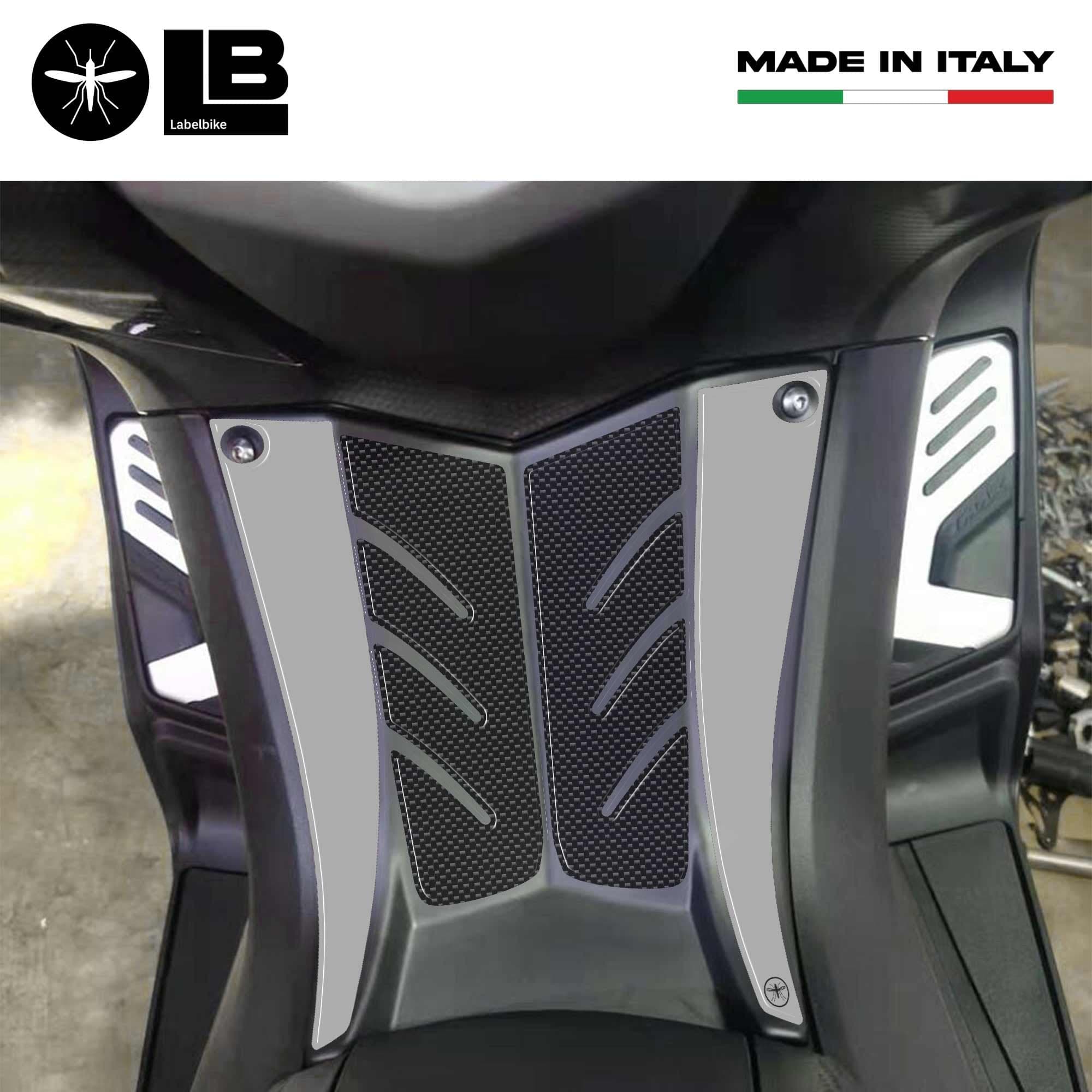 ADESIVO Resinato 3D carbonio-ergal PEDANA ANTERIORE Sticker per YAMAHA Tmax 530 2012-2016 in Decalcomanie adesivi e magneti LabelBike - Bibbiano, commercioVirtuoso.it