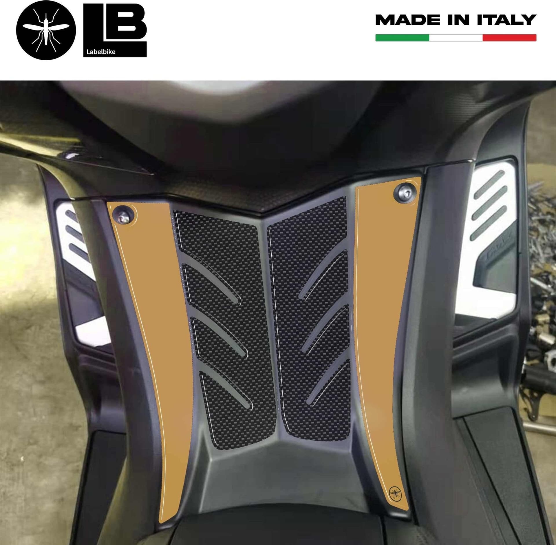 ADESIVO Resinato 3D carbonio-ergal PEDANA ANTERIORE Sticker per YAMAHA Tmax 530 2012-2016 in Decalcomanie adesivi e magneti LabelBike - Bibbiano, commercioVirtuoso.it
