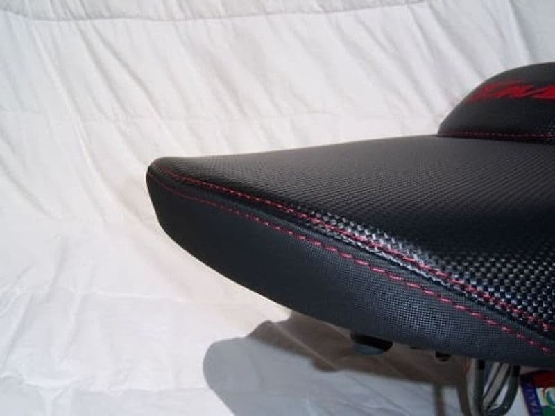 KIT COPRI SELLA COPRISELLA SEAT COVER MOTO PERSONALIZZATA YAMAHA TMAX T MAX 500 2001-2007 in Fodere per sedili LabelBike - Bibbiano, commercioVirtuoso.it