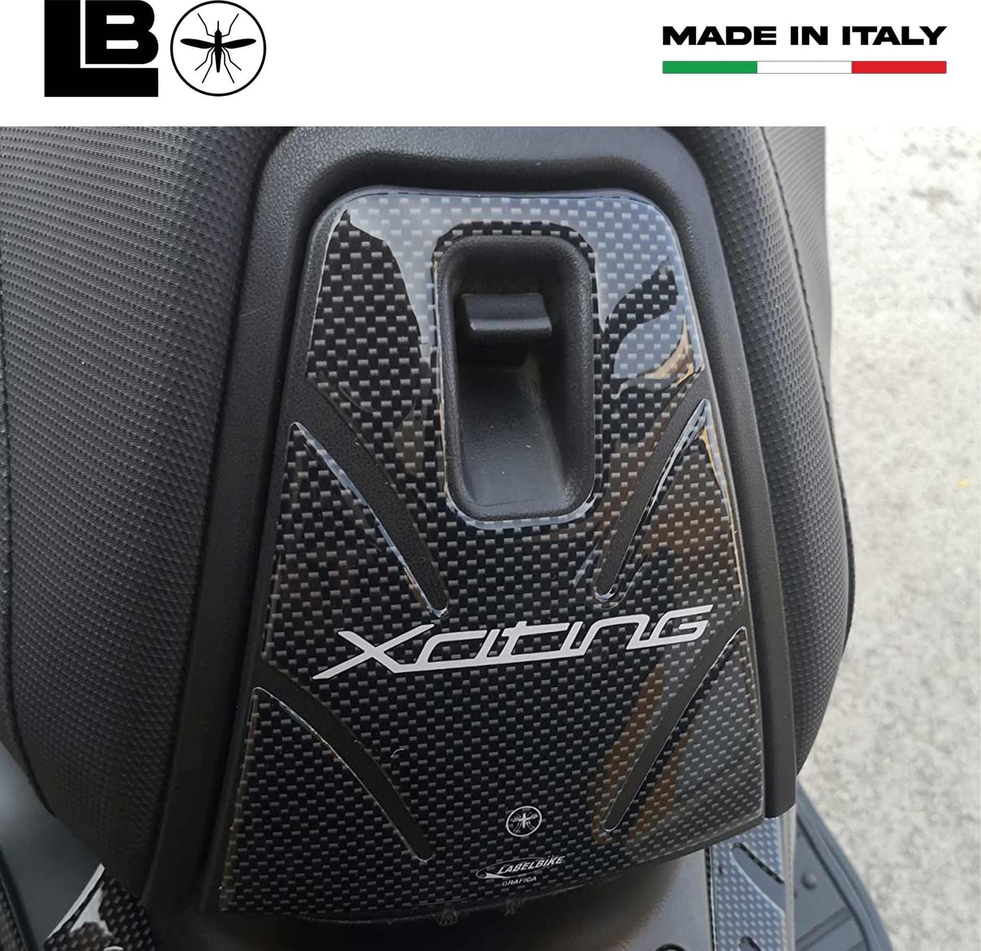 ADESIVO in Resina per SPORTELLO PORTAOGGETTI SELLA Kymco XCITING 250-300-500 in Decalcomanie adesivi e magneti LabelBike - Bibbiano, commercioVirtuoso.it