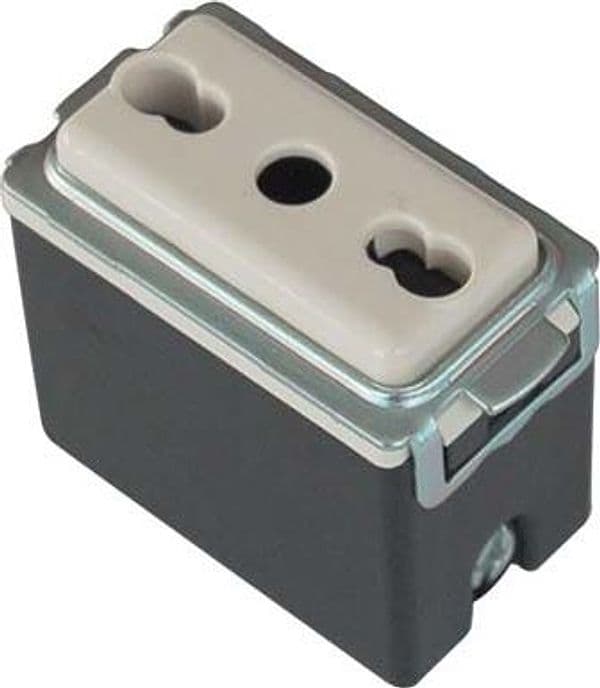 Presa Venus Marlanvil a 10 a 16 2P con T 250 V 6 Pezzi