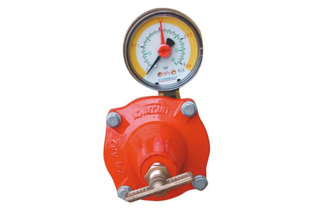 Regolatore Gpl Di Alta Pressione Con Manometro Mod. Apz12- Kg. / H 12-18- Novac- Pezzi 1 in Regolatori gas e pompe BricoGo - Marano di Napoli, commercioVirtuoso.it
