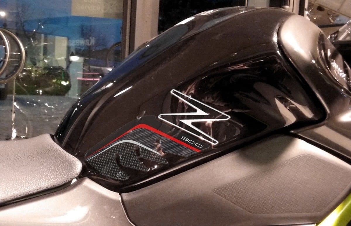 KIT ADESIVI PROTEZIONI in resina 3D compatibili per moto Z900 KAWASAKI carbon in Decalcomanie adesivi e magneti LabelBike - Bibbiano, commercioVirtuoso.it