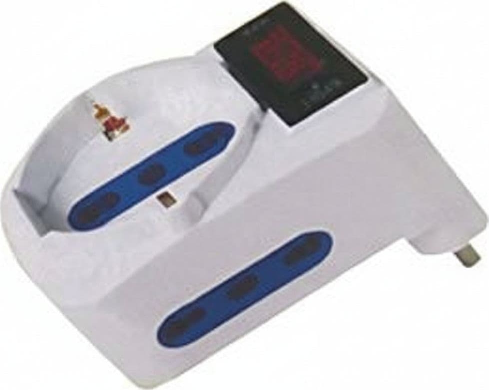 Adattatore Triplo 2 Bipasso + 1 Schuko con Interruttore e Protezione Spina