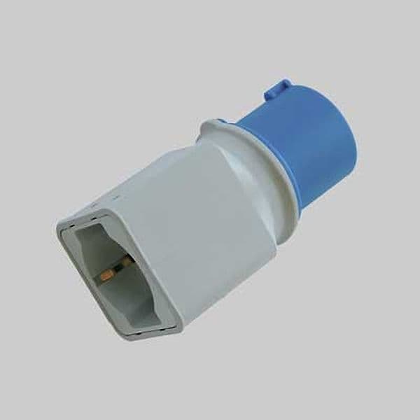 Adattatore Industriale F. Spina 2P con T16A 220V Cee P.schuko 10 e 16 A