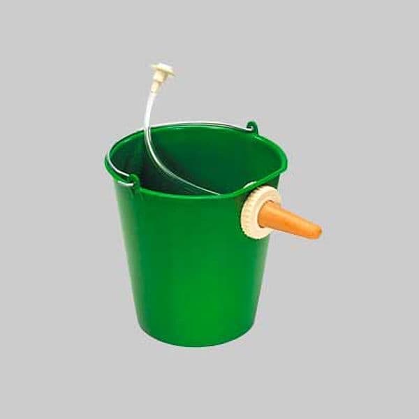 Secchio con Poppatoio per Vitelli 10 l