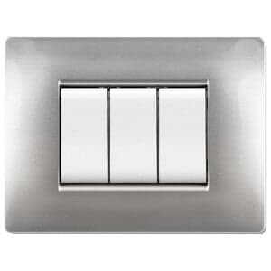 Placca Life Q Living Plast Alluminio Chiaro 3P- 10,0 Pz in Placche per interruttori BricoGo - Marano di Napoli, commercioVirtuoso.it