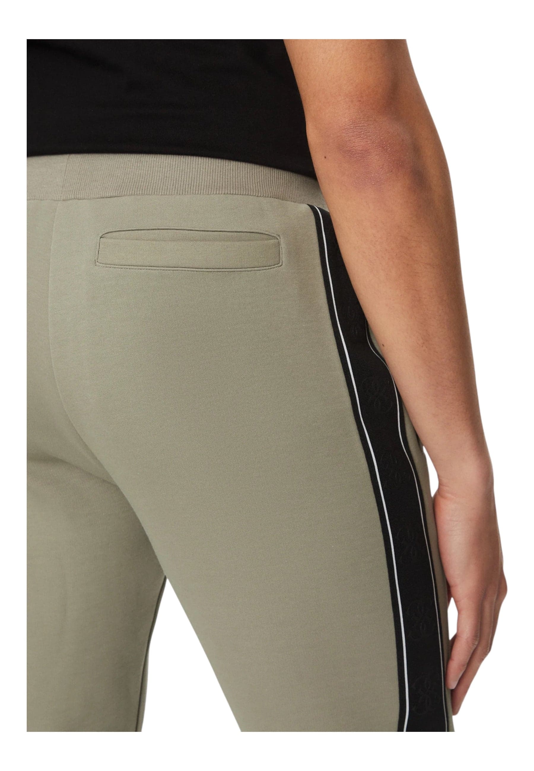 GUESS ACTIVEWEAR Pantaloni Uomo Guess Activewear Regular Fit da uomo in Pantaloni Drestige - Casamassima, commercioVirtuoso.it